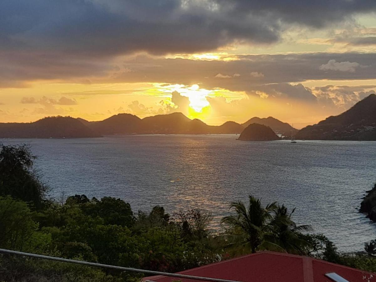 Ti Kaz Anoli Vue Epoustouflante Sur La Baie Villa Terre-de-Bas Luaran gambar